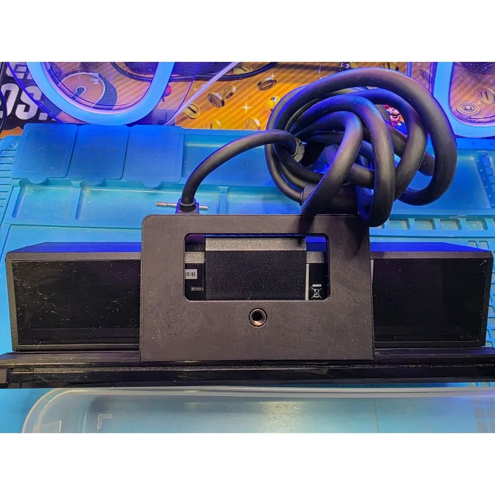 Xbox One Kinect Sensor for Microsoft Xbox One - Picture 3 of 3